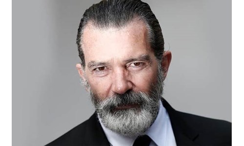 ANTONIO BANDERAS DA VİRÜSE YAKALANDI